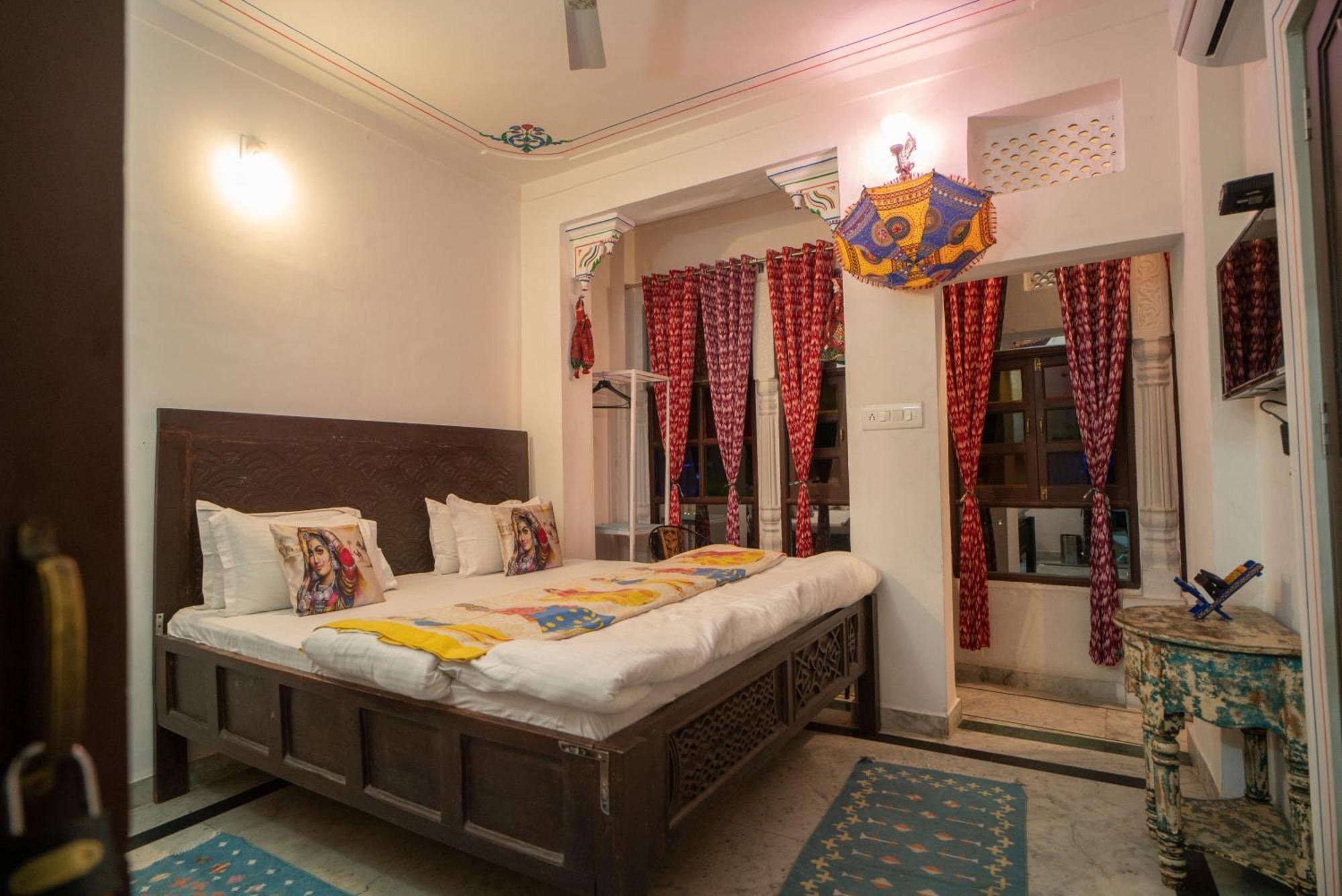 Soham Haveli Udaipur Hostel Екстериор снимка