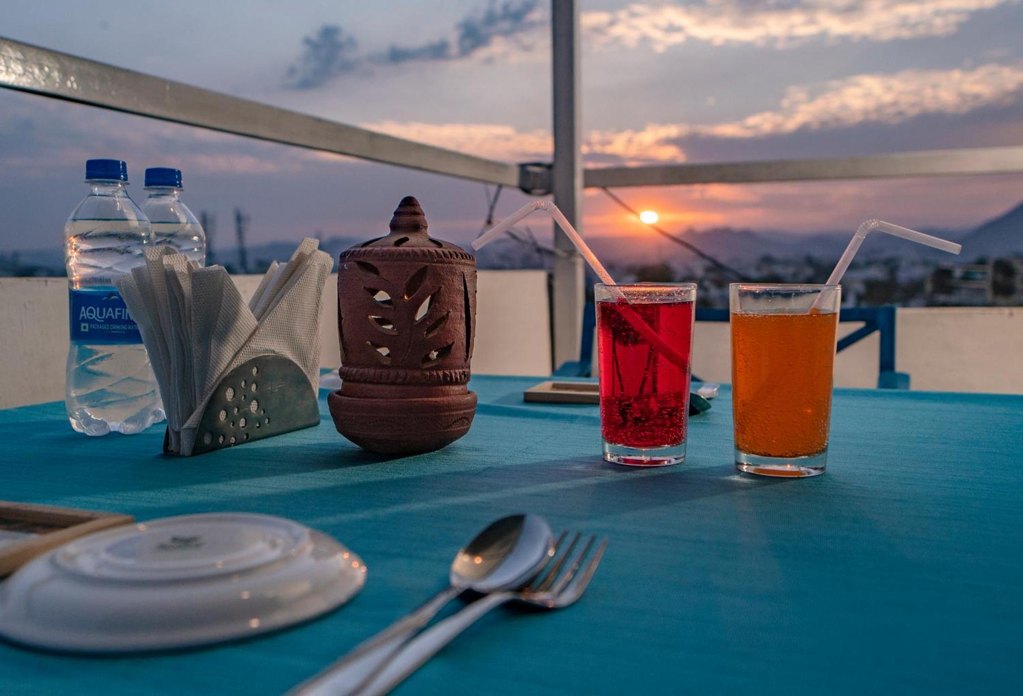 Soham Haveli Udaipur Hostel Екстериор снимка