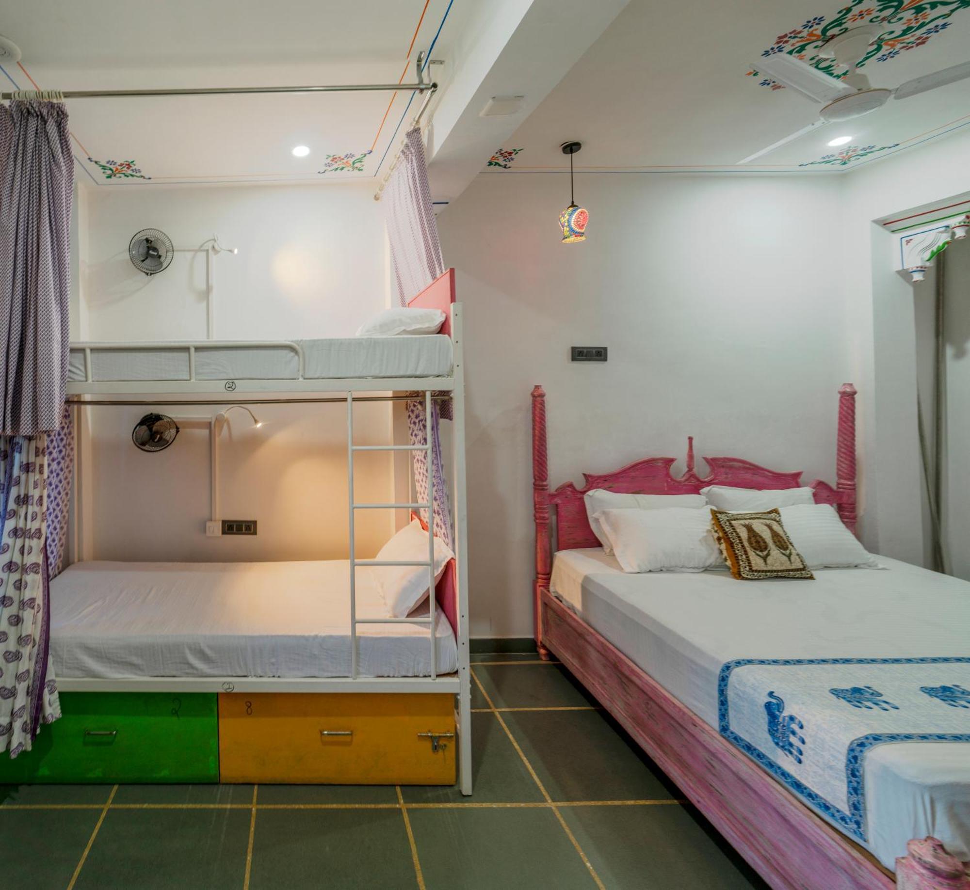 Soham Haveli Udaipur Hostel Екстериор снимка